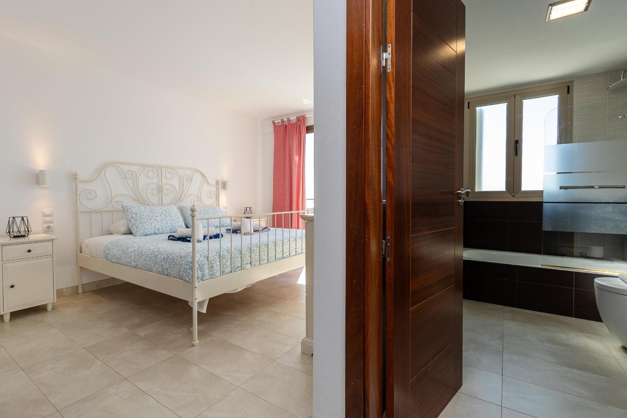 Adosado Bellavista B By Homevillas360 Alcanada 外观 照片