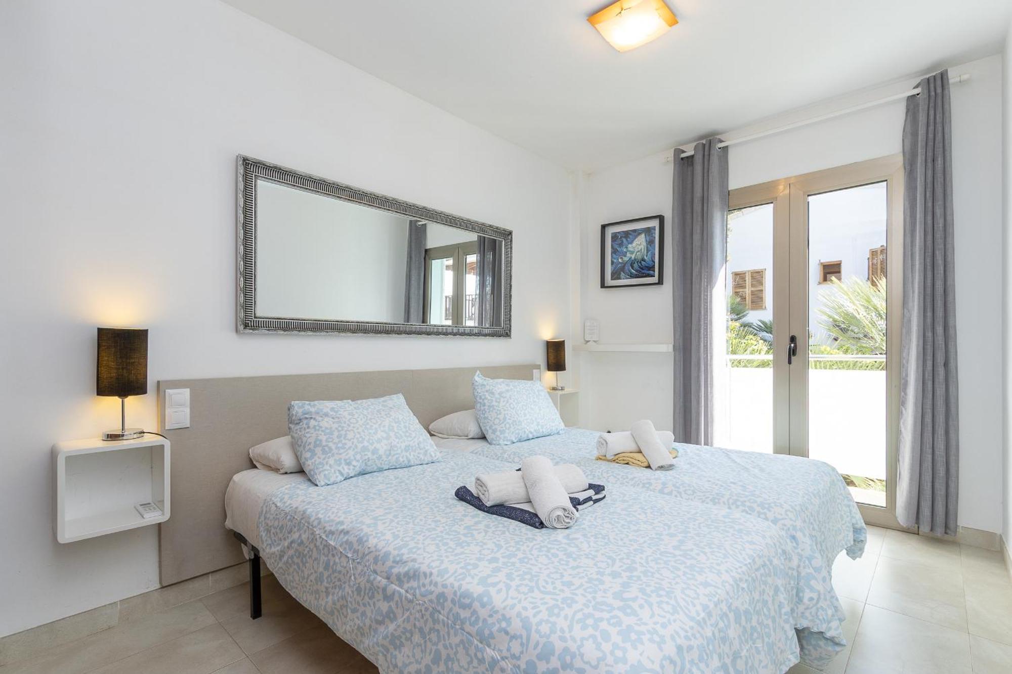 Adosado Bellavista B By Homevillas360 Alcanada 外观 照片